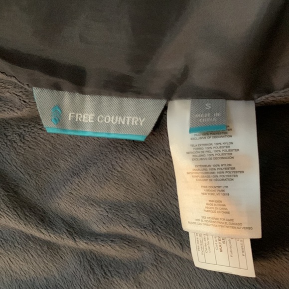 Free Country Winter Coat - Picture 3 of 7